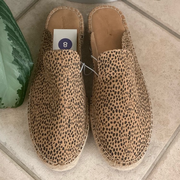 Universal Thread Shoes - Universal Thread Cheetah Espadrilles 🆕